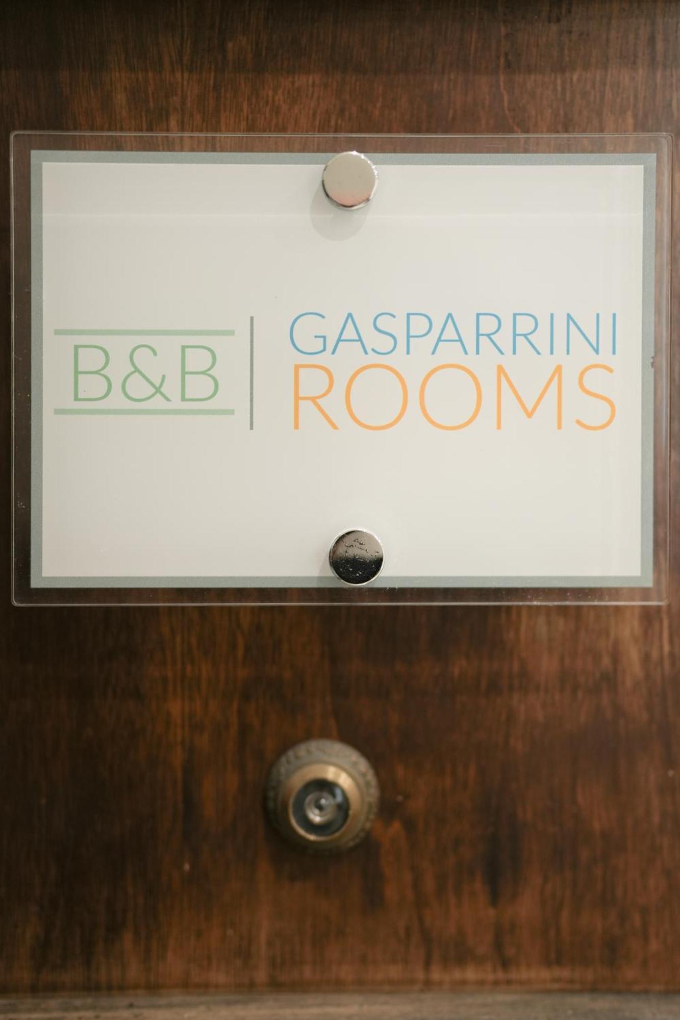 B&B Gasparrini Rooms เนเปิลส์ ภายนอก รูปภาพ